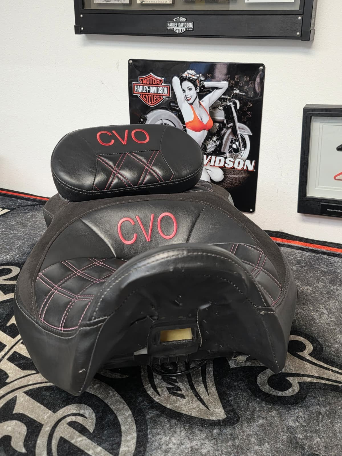 CVO Harley-Davidson Road Glide Seat for Touring 08-23 and STREE Glide 24774