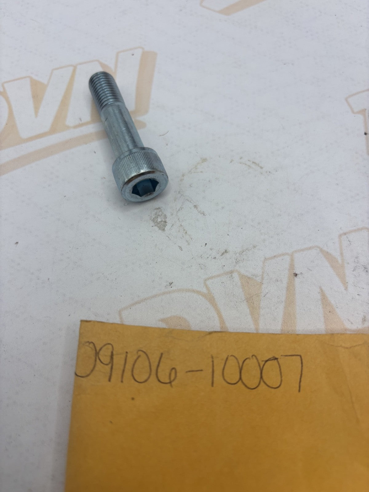 1 NOS Genuine Suzuki T TS TC RM GT TM RV GS DS Factory Bolt OEM 09100-10007 NEW