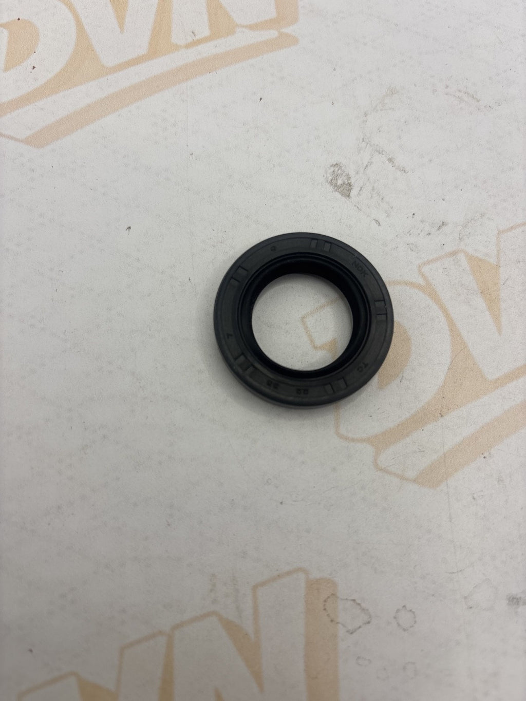 New OEM Kawasaki 92049-2225 Oil Seal Qty 1 NOS