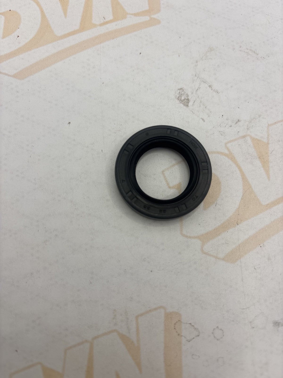 New OEM Kawasaki 92049-2225 Oil Seal Qty 1 NOS