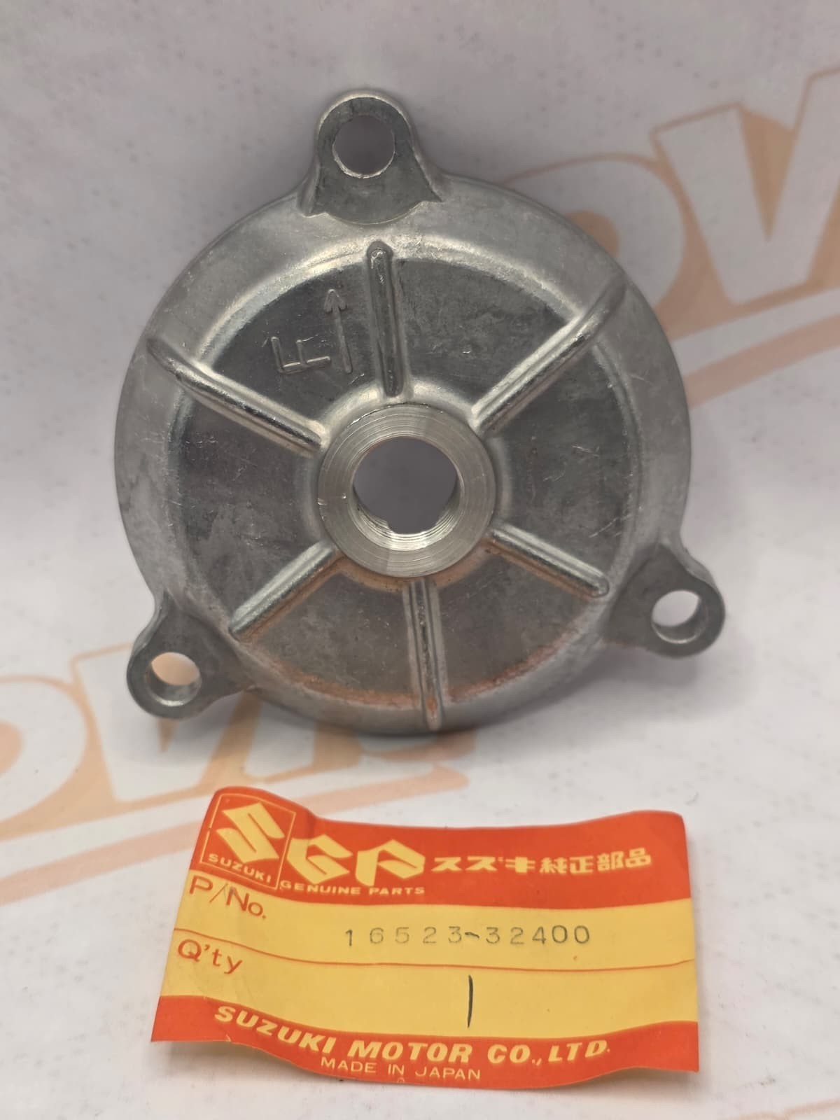 1980 Suzuki DR400 Oil Pump Filter Cap And Plug 16523-32400
