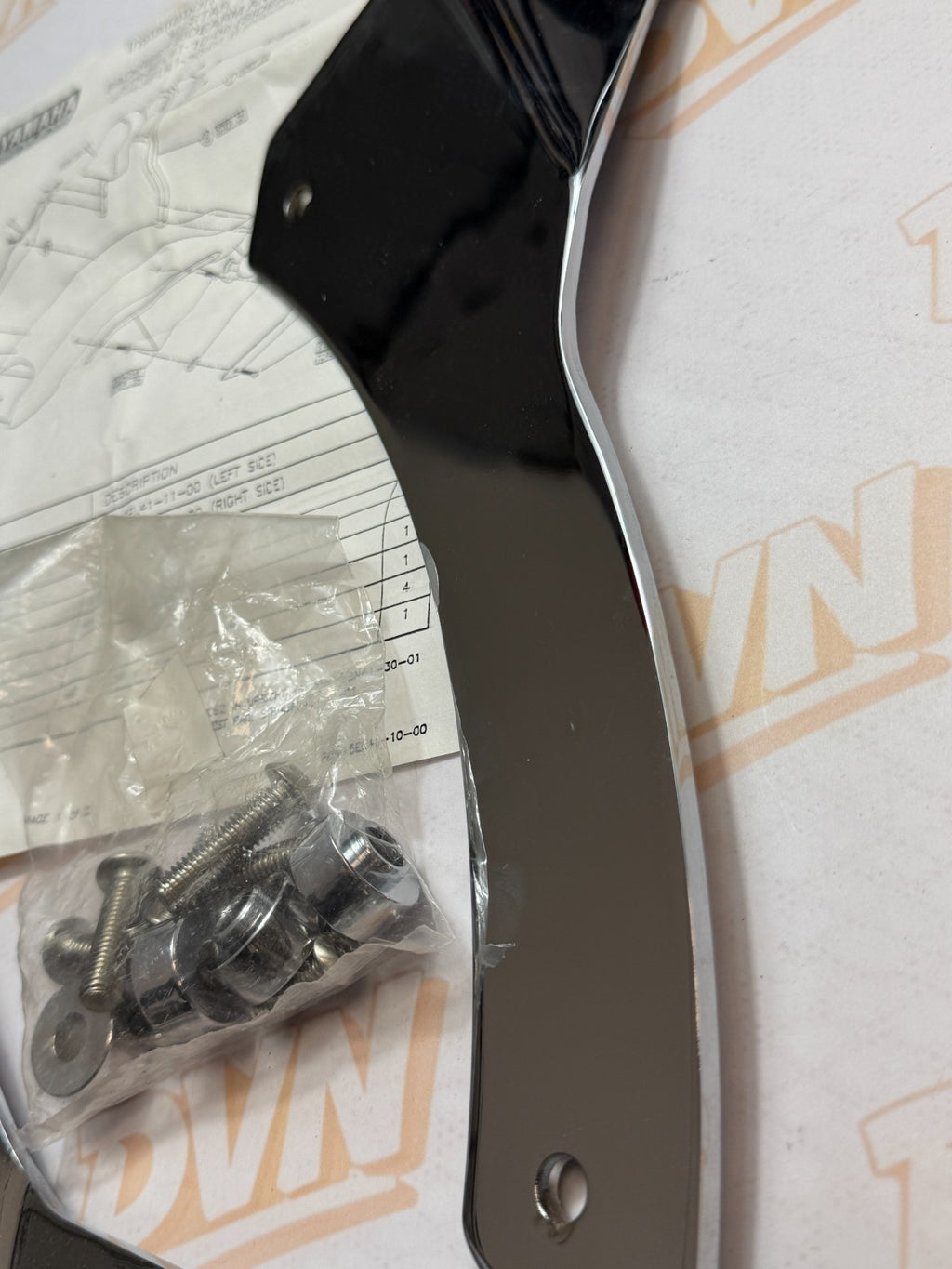 GENUINE Yamaha NOS STR-5EL41-10-00 BACKREST SIDEARMS