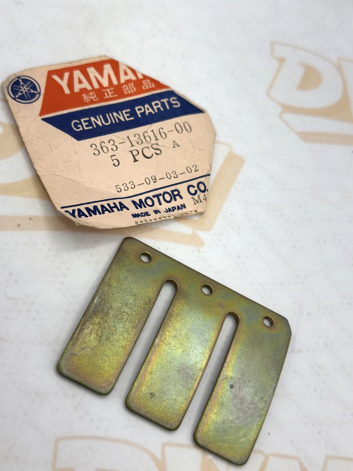 NEW OEM Yamaha 1973-78 YZ MX DT SC IT Reed Valve Stopper # 363-13616-00