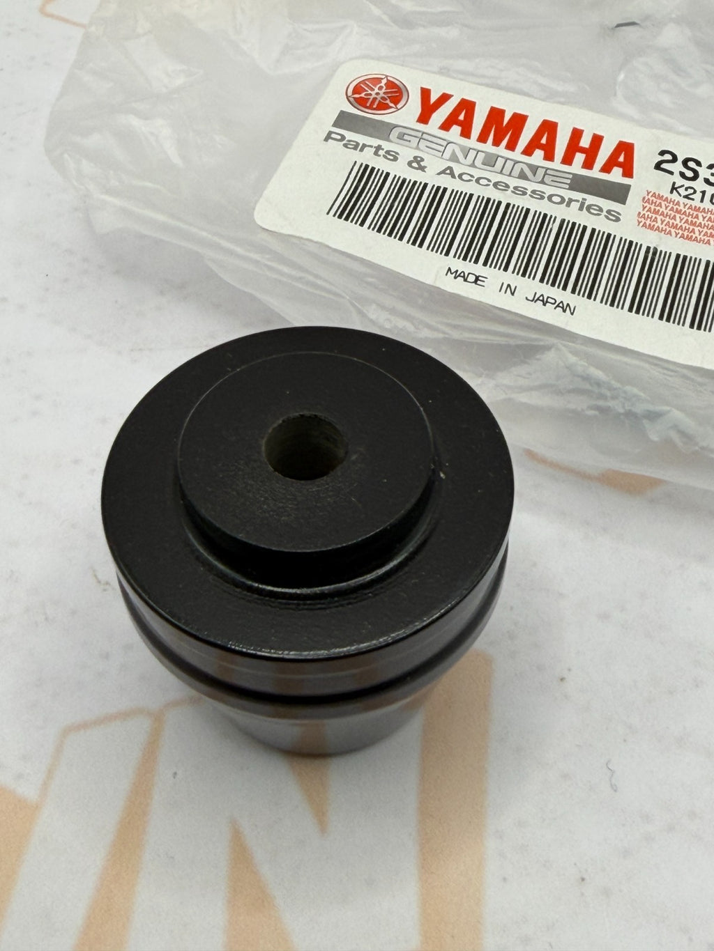 YAMAHA VMAX OEM GRIP END 2S3-26246-10