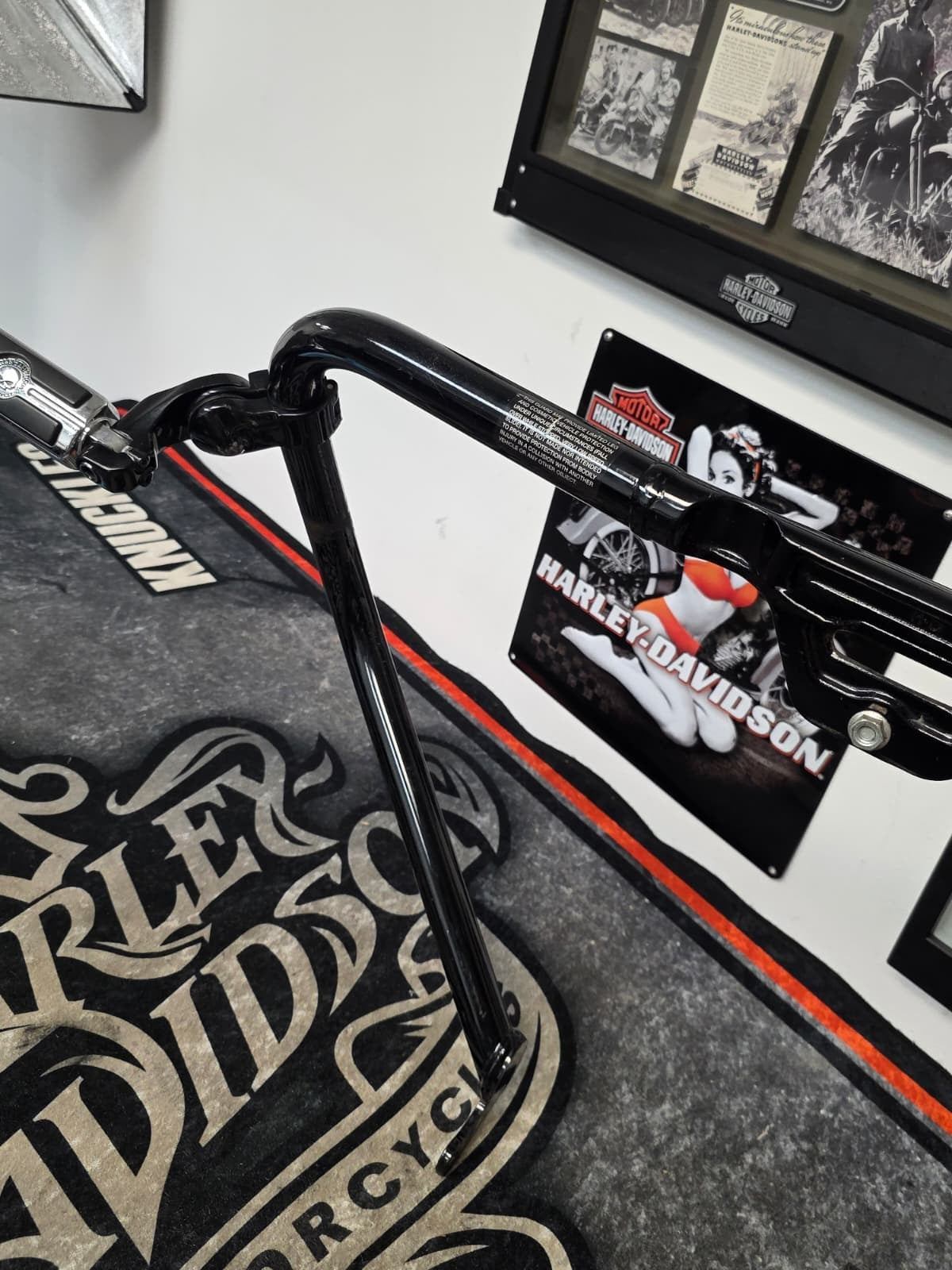 Highway Engine Guard Crash Bar Fit For HarleySoftail Heritage Classic18-2025 OEM