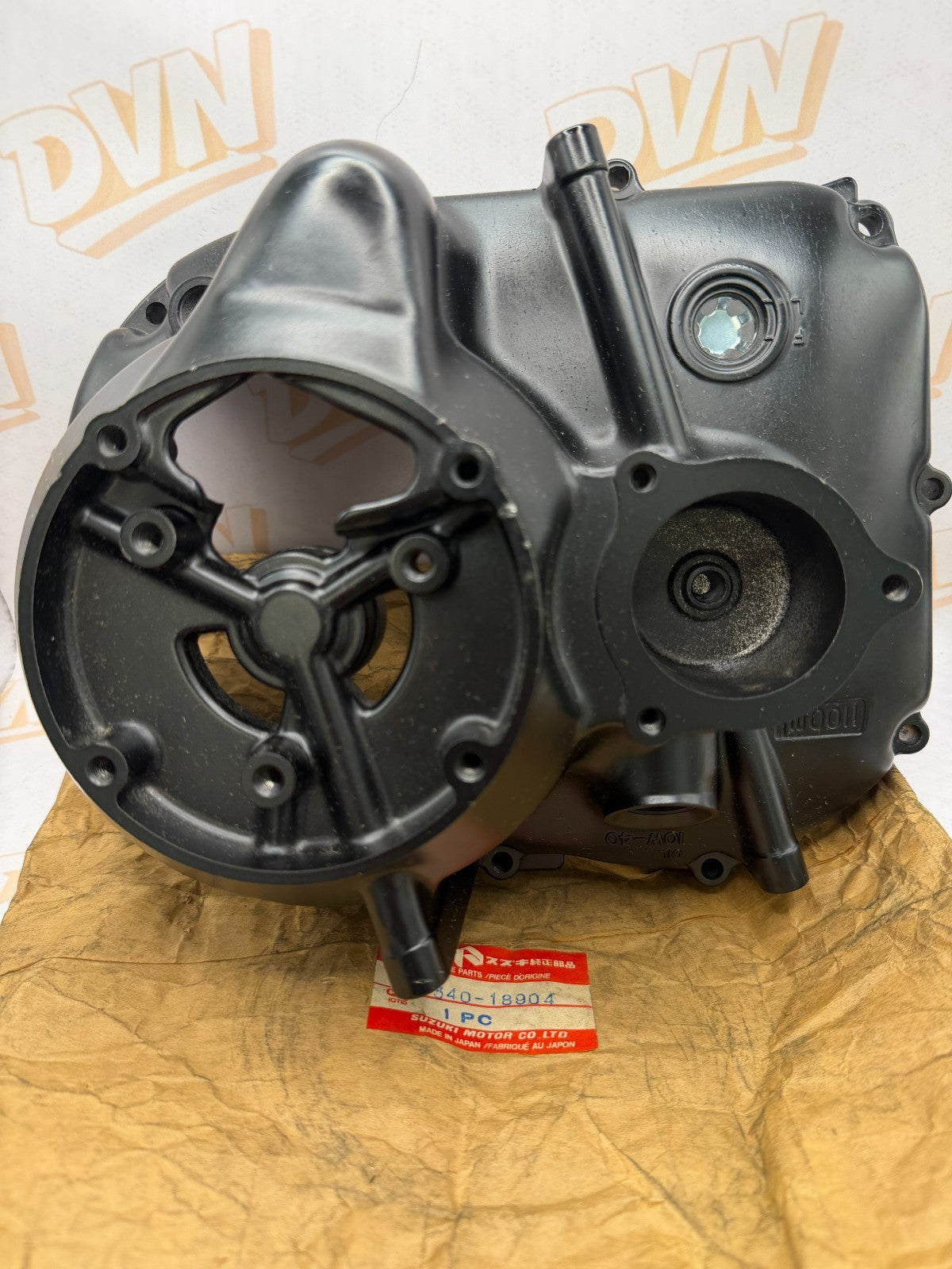 NOS Suzuki ALT125 ALT185 LT125 LT185 Clutch Cover 11340-18904