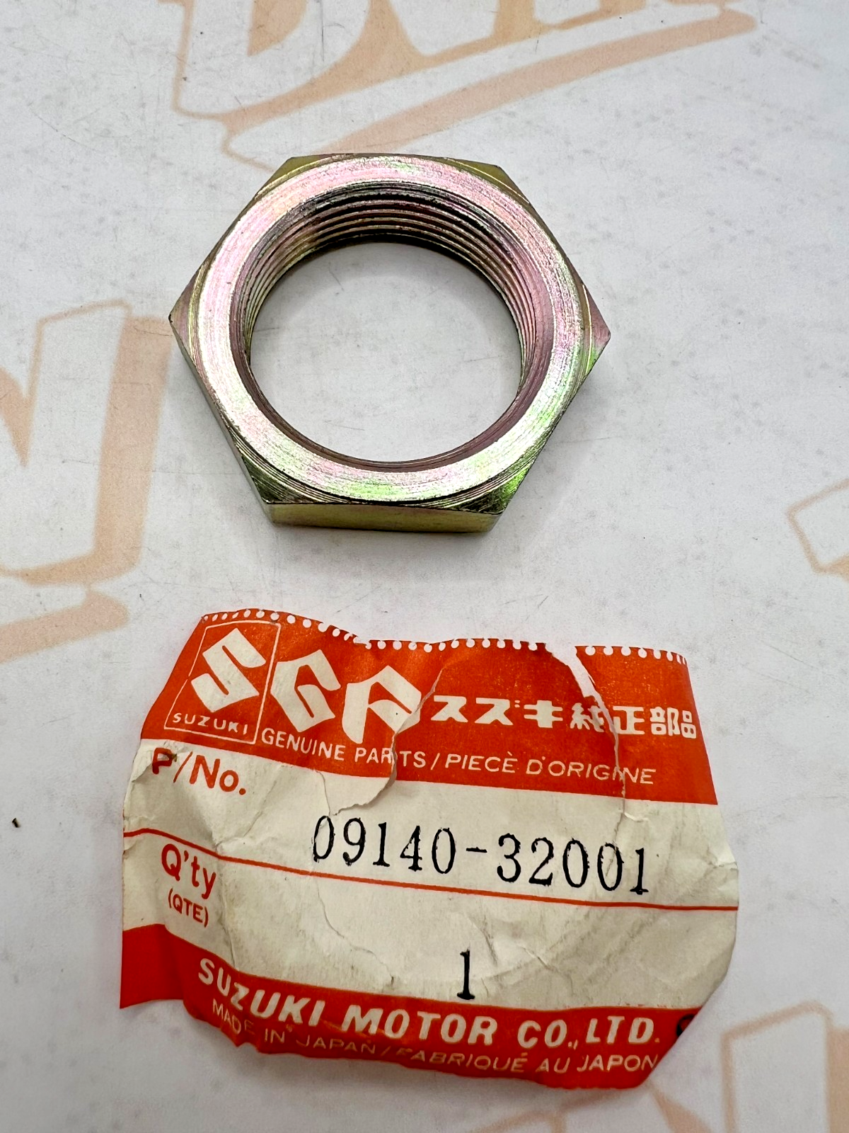 NOS GENUINE  Suzuki 09140-32001 09140-32001 Axle Nut