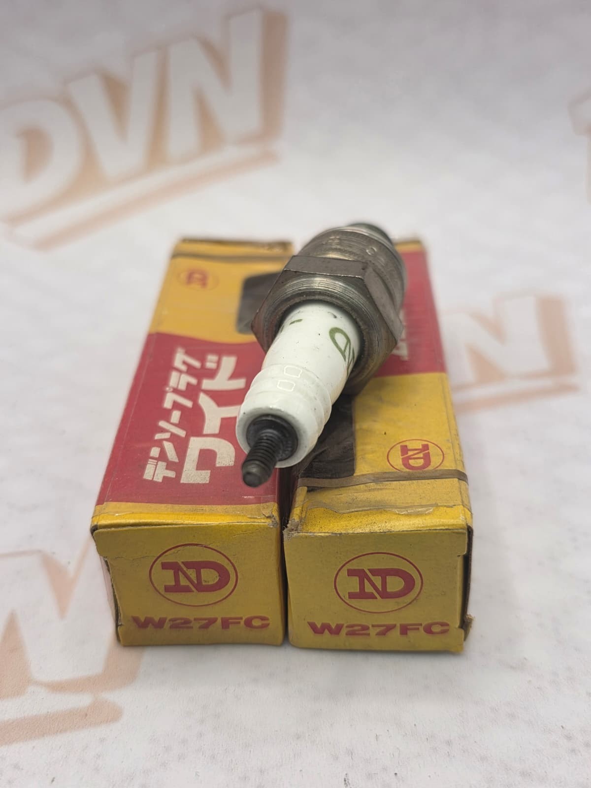 NIPPONDENSO SPARK PLUG.  W27FC.  SP324.