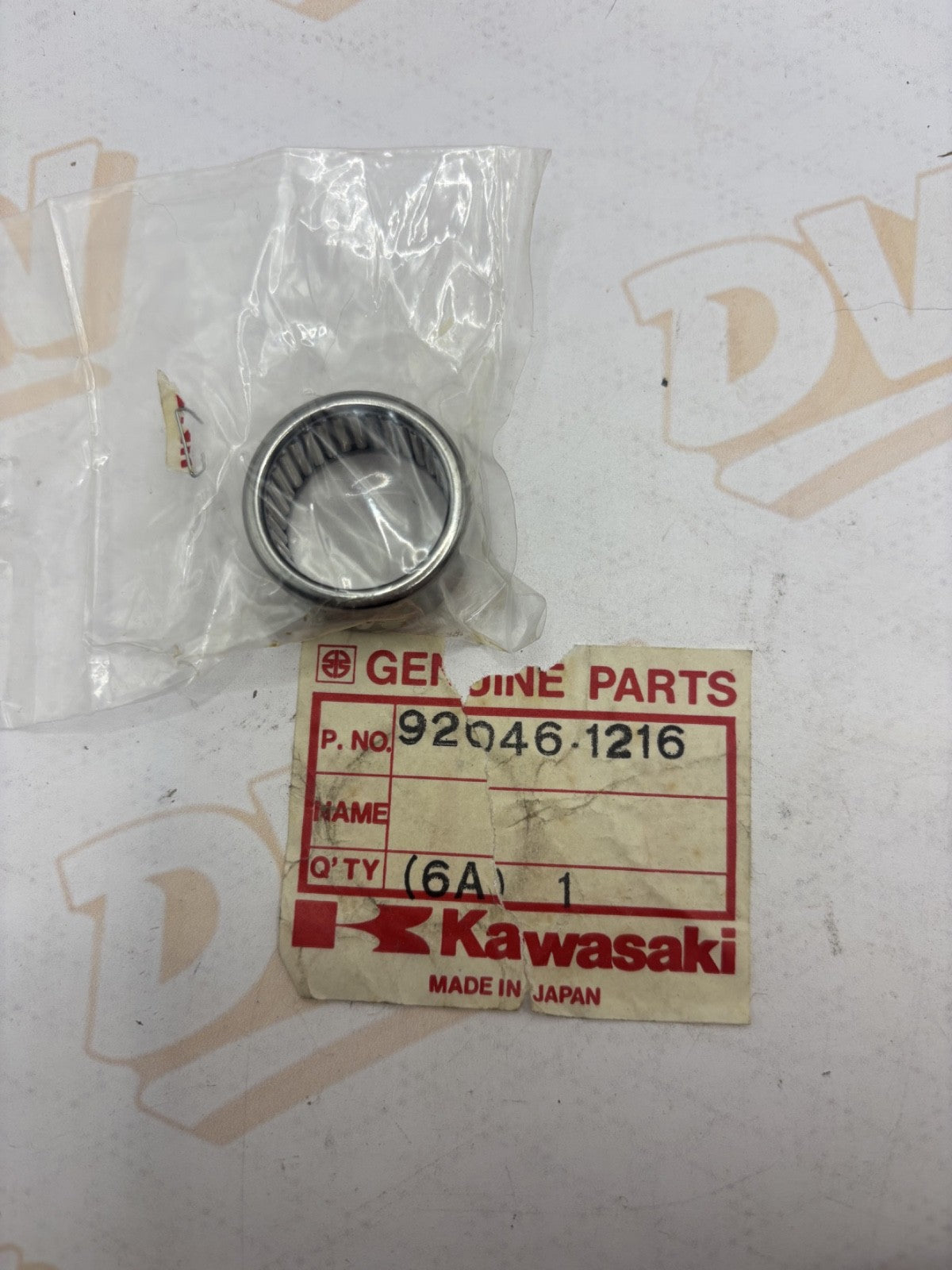 1 NEW Genuine Kawasaki KDX 200 220, KX 125 250 Needle Bearing NOS OEM 92046-1216