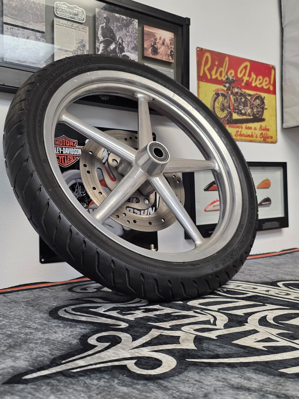 SOFTAIL ROCKER FRONT WHEEL OEM 2008-2012 HARLEY-DAVIDSON FXCW/C ALUMINIUM