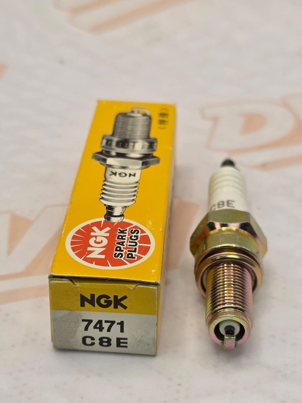 NGK 7471 SPARK PLUG C8E 1 PLUG