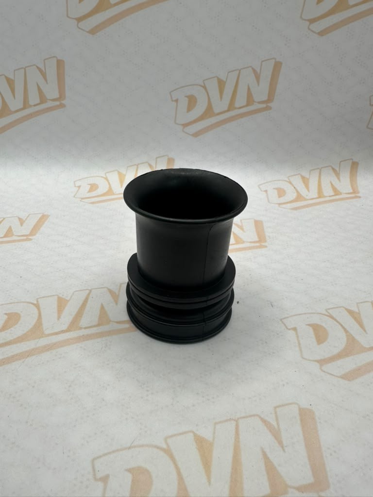 Suzuki 79-81 GS850 Carb Flange, 13728-45010