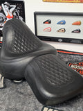 Harley DAVISON SOFTAIL FLDE,FLHC,FLSLAND FXBB 2018-Up SEAT Seat 52000294
