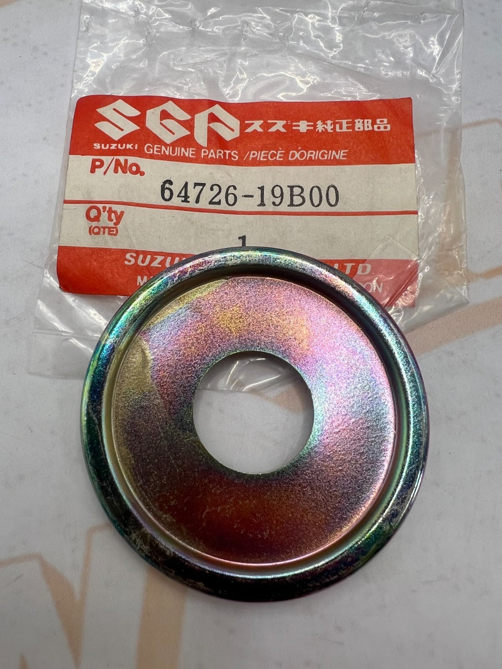 NOS SUZUKI LT LT F RR WHEEL HOLDER CENTER CAP 64726-19B00 NEW OEM FACTORY PARTS