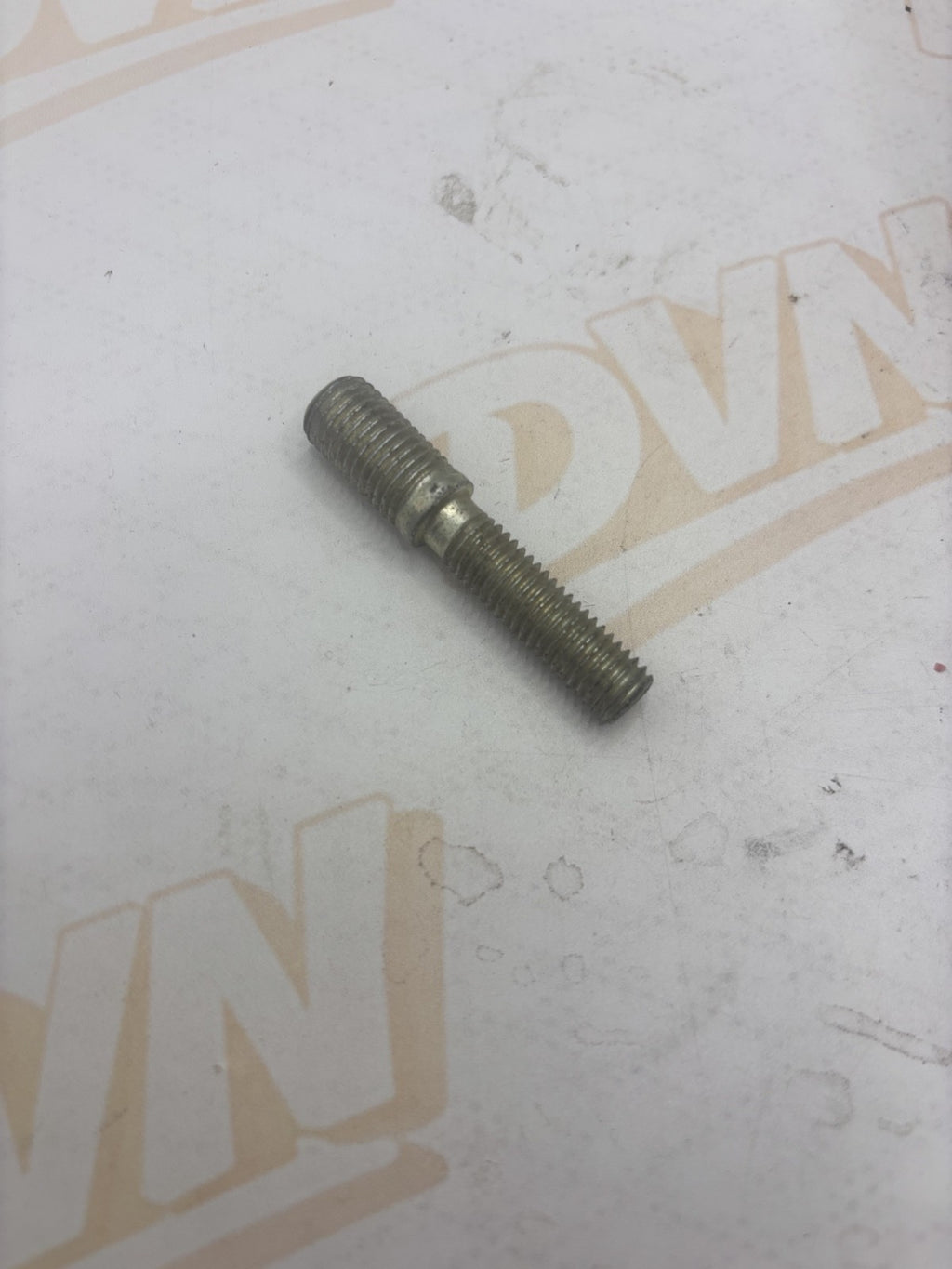 NOS SUZUKI 1973-1977 GT380 EXHAUST PIPE BOLT STUD PPART# 09108-08047