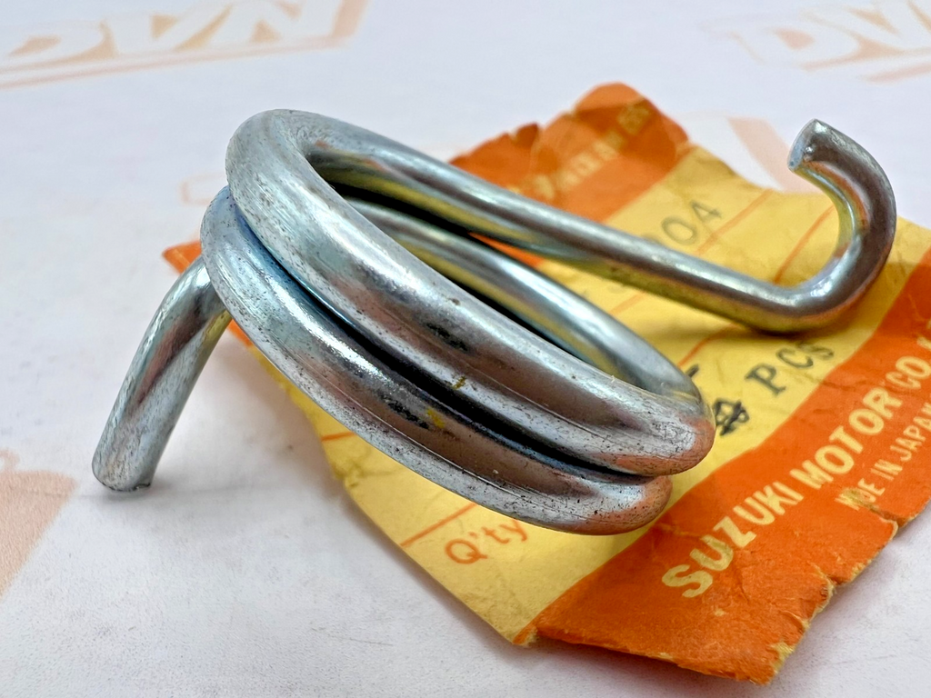 NOS GENUINE SUZUKI TC TS100 185 REAR BRAKE PEDAL SPRING 09448-32004-XC0 OEM