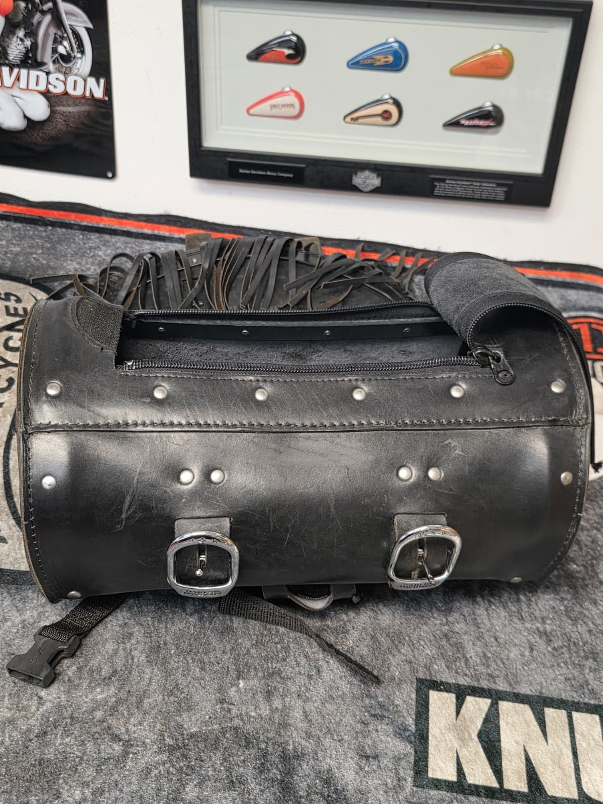 OEM HarleyFLSTS Heritage Springer ANNIVERSARY 95 Leather Luggage Rack Bag BROWN