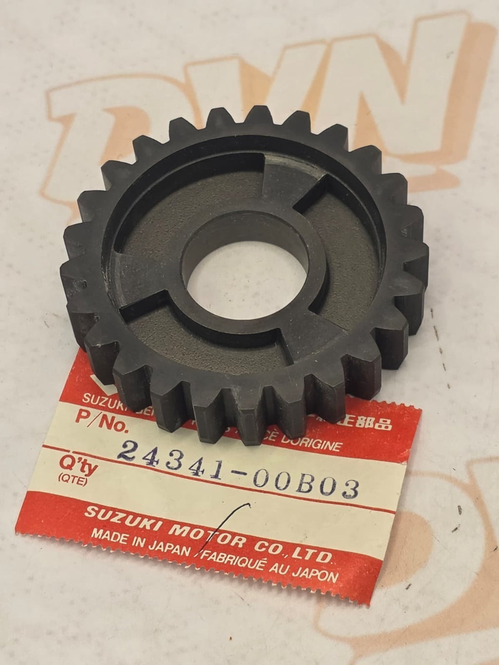 Suzuki RM 250 1986 1987 1988 4th Driven Gear 24341-00B03 NOS