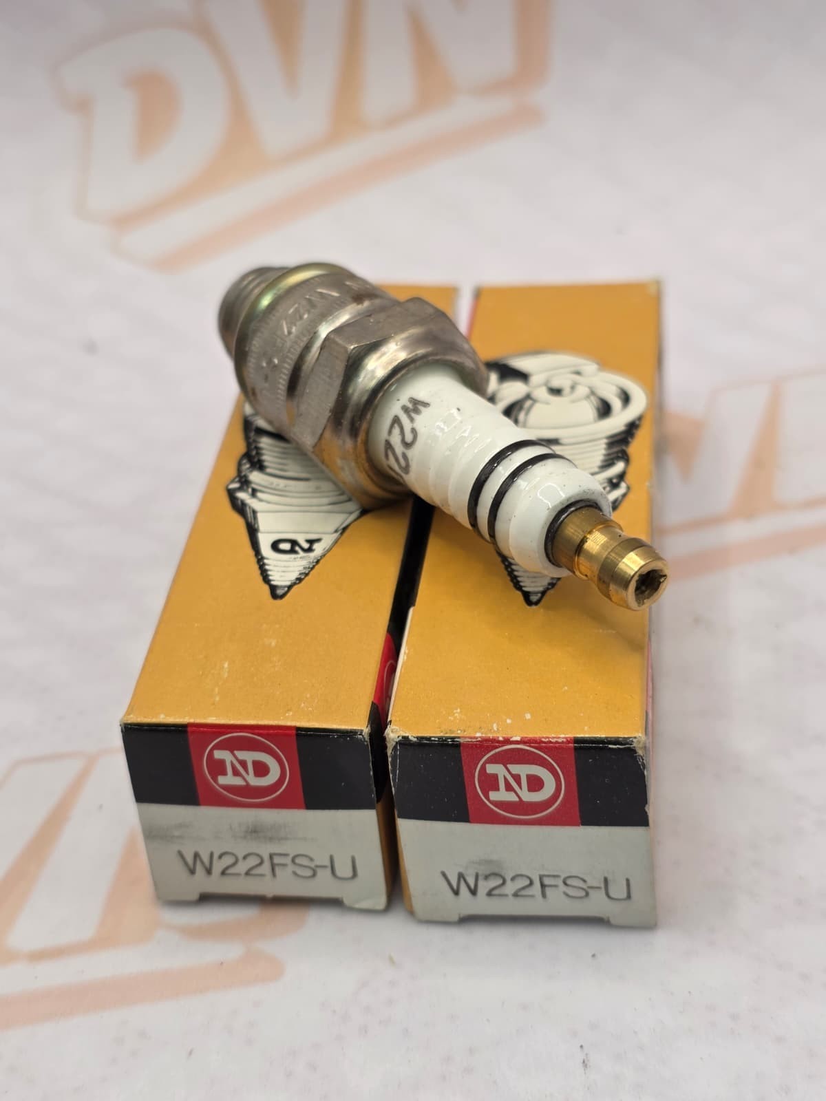 NIPPONDENSO SPARK PLUG.  W22FS-U.  SP283.