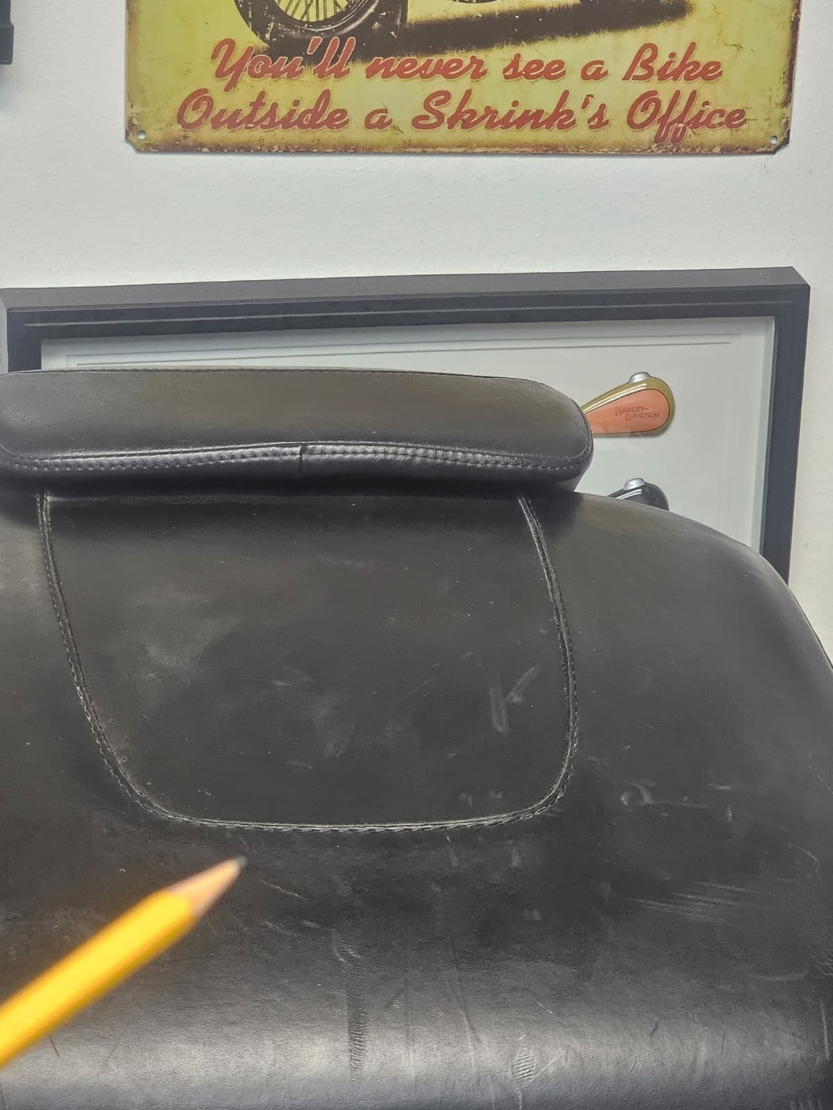 OEM 95-23 HARLEY DAVISON LEATHER TOURING TOUR PACK BACKREST