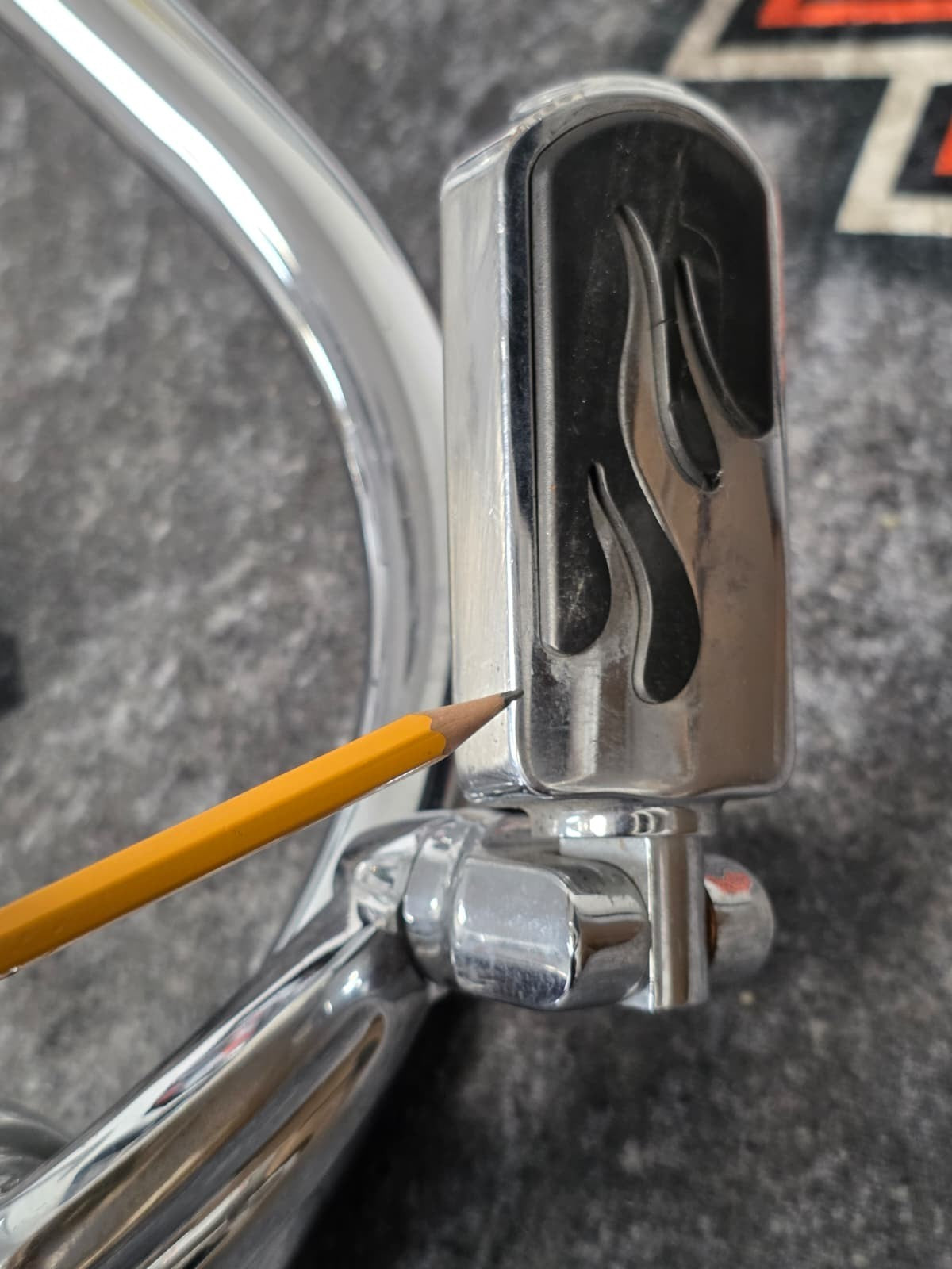 00-2003 Harley DAVISON Softail Engine Guard Crash Cage Bar CHROME