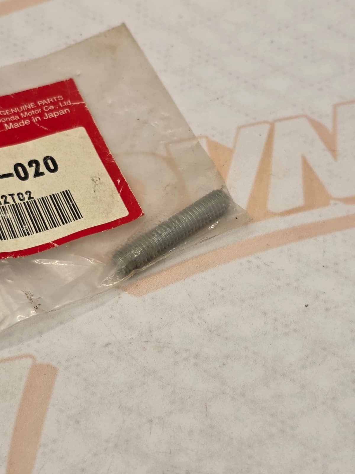 *NEW OEM* 0810 Honda Stud Bolt 90033-041-020