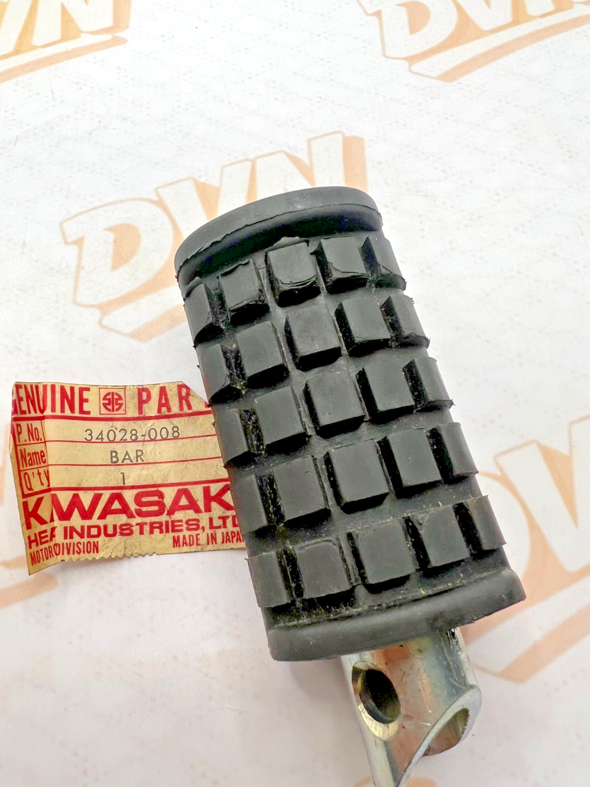 NEW GENUINE KAWASAKI 34028-008 STEP-ASSY, FR, RH