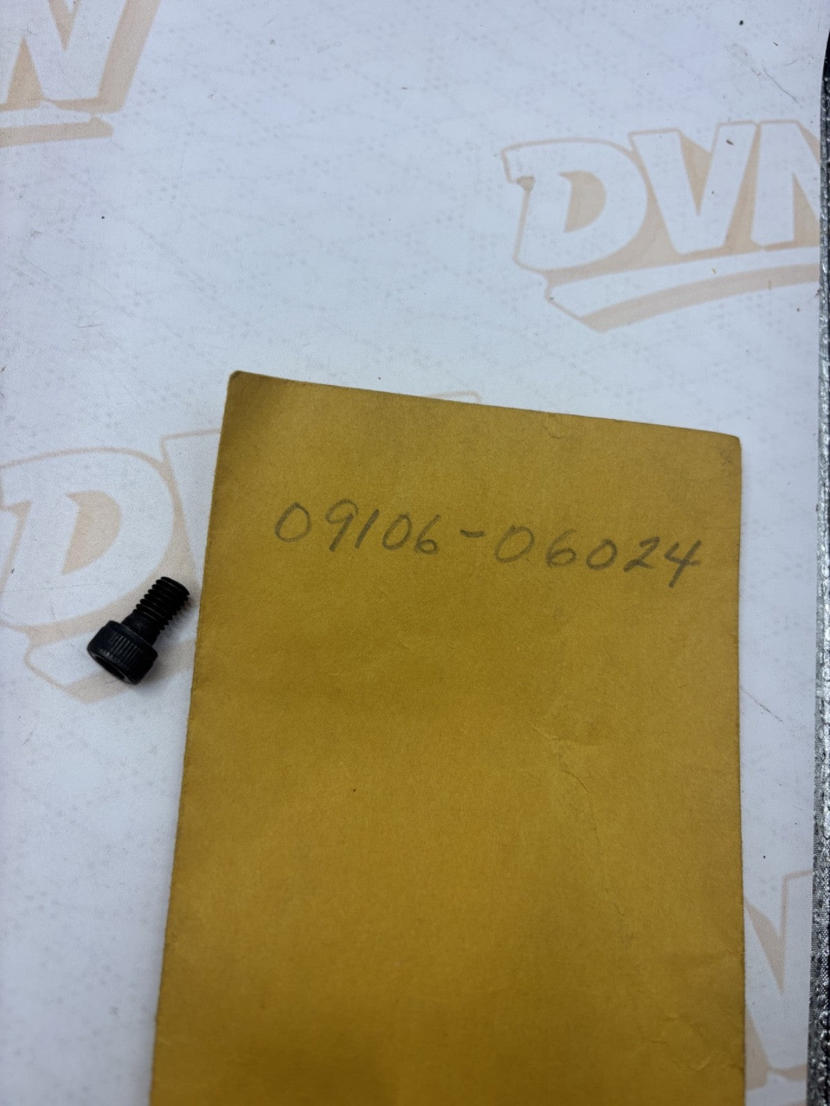 NOS OEM NEW ORIGINAL SUZUKI GS1000 XN85 GS850 GS750 BOLT QTY4 09106-06024