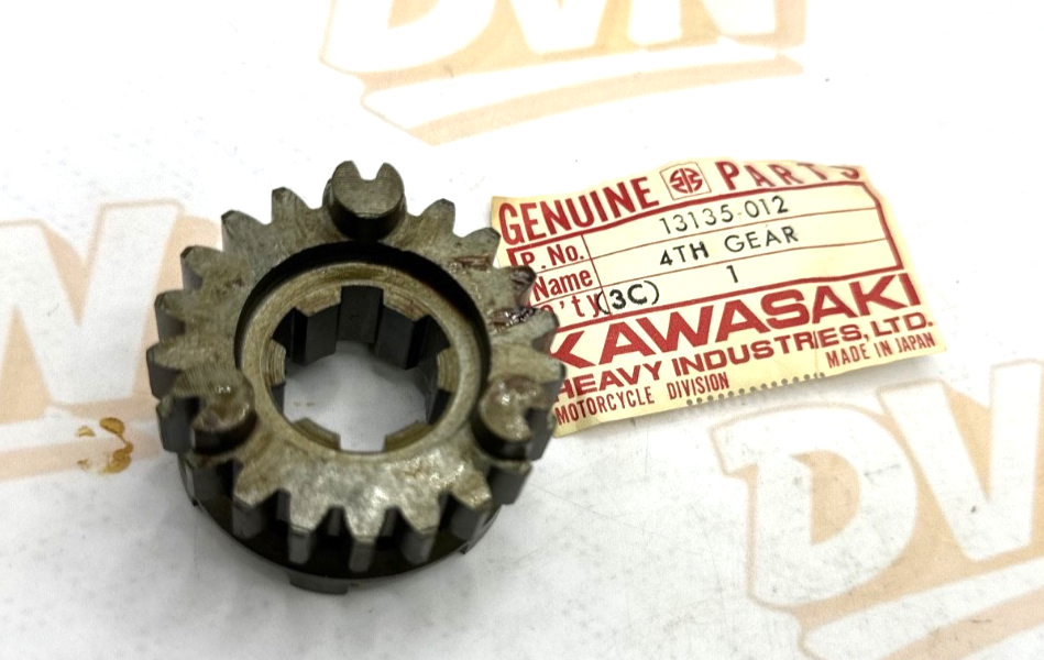 KAWASAKI F6 125 F7 175 NOS Output 4TH Gear 13135-012