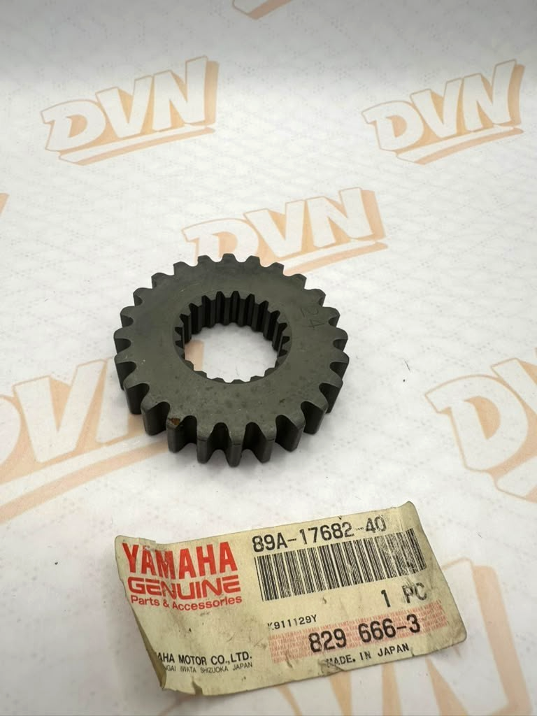 New Yamaha Sprocket  (24T)  89A-17682-40  Genuine