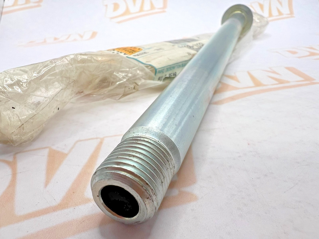 NOS Kawasaki KX125 KX420 Rear Axle