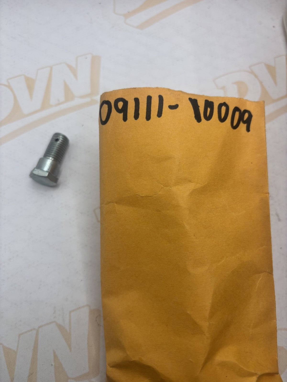 NOS Genuine Suzuki TM250 TM400 TS250 TS400 T250 Rear Brake Stay Bolt 09111-10009