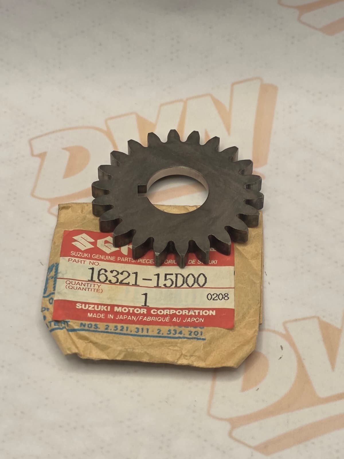 16321-15D00 GENUINE SUZUKI - GEAR, OIL PUMP DRIVE