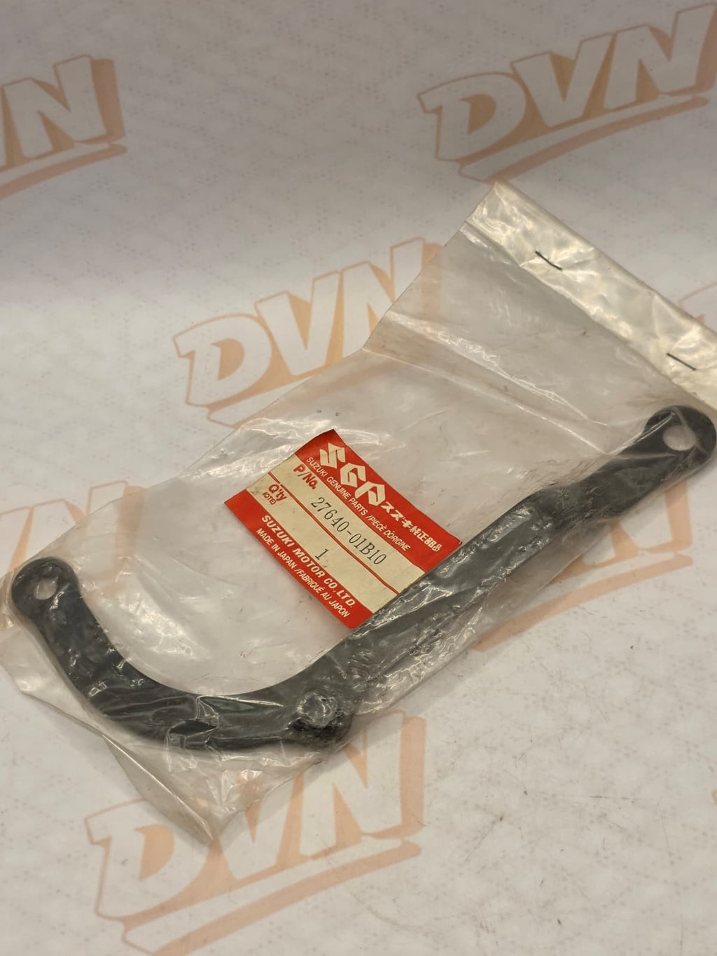 NOS 27640-01B10 Suzuki Chain Guide Plate Front