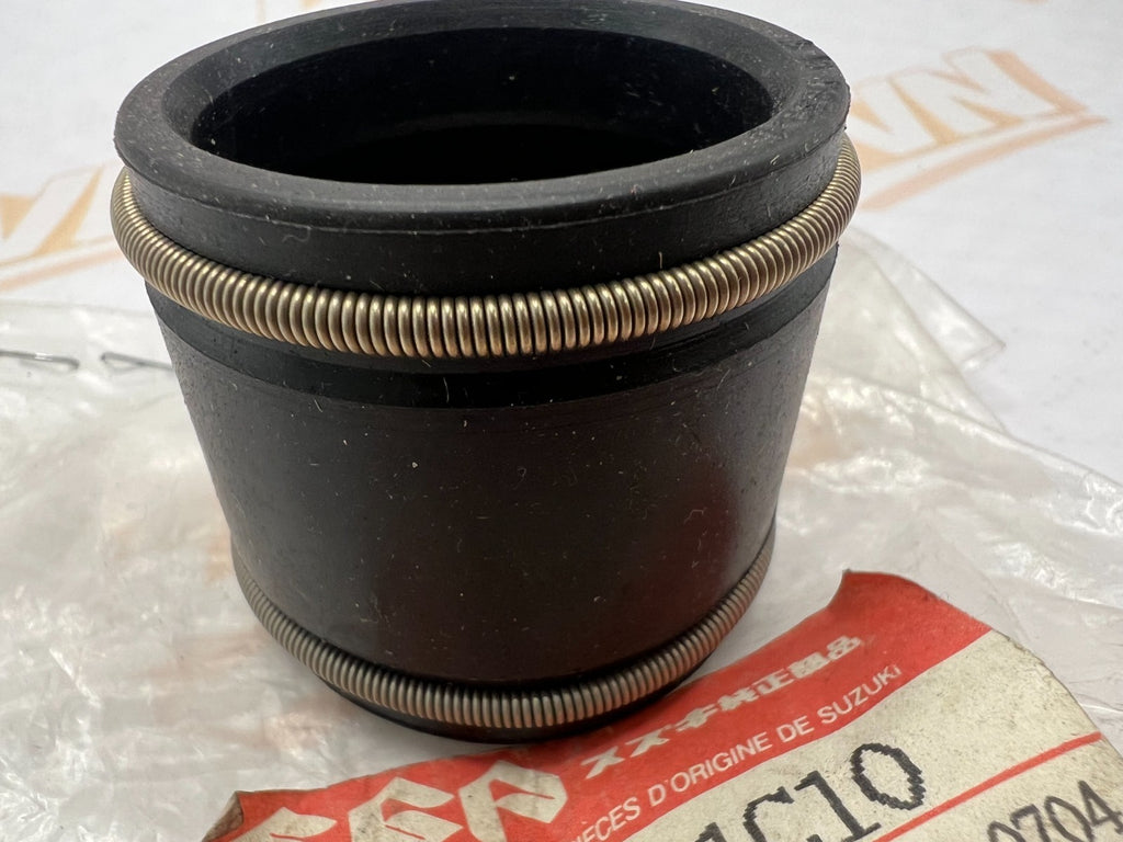 Suzuki NOS OEM Part 13103-40C01 PIPE, INTAKE NO.
