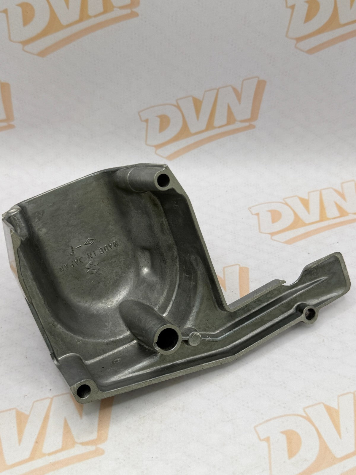NOS Suzuki GT750 Engine Oil Pump Cover  1972- 1977 11411-31002