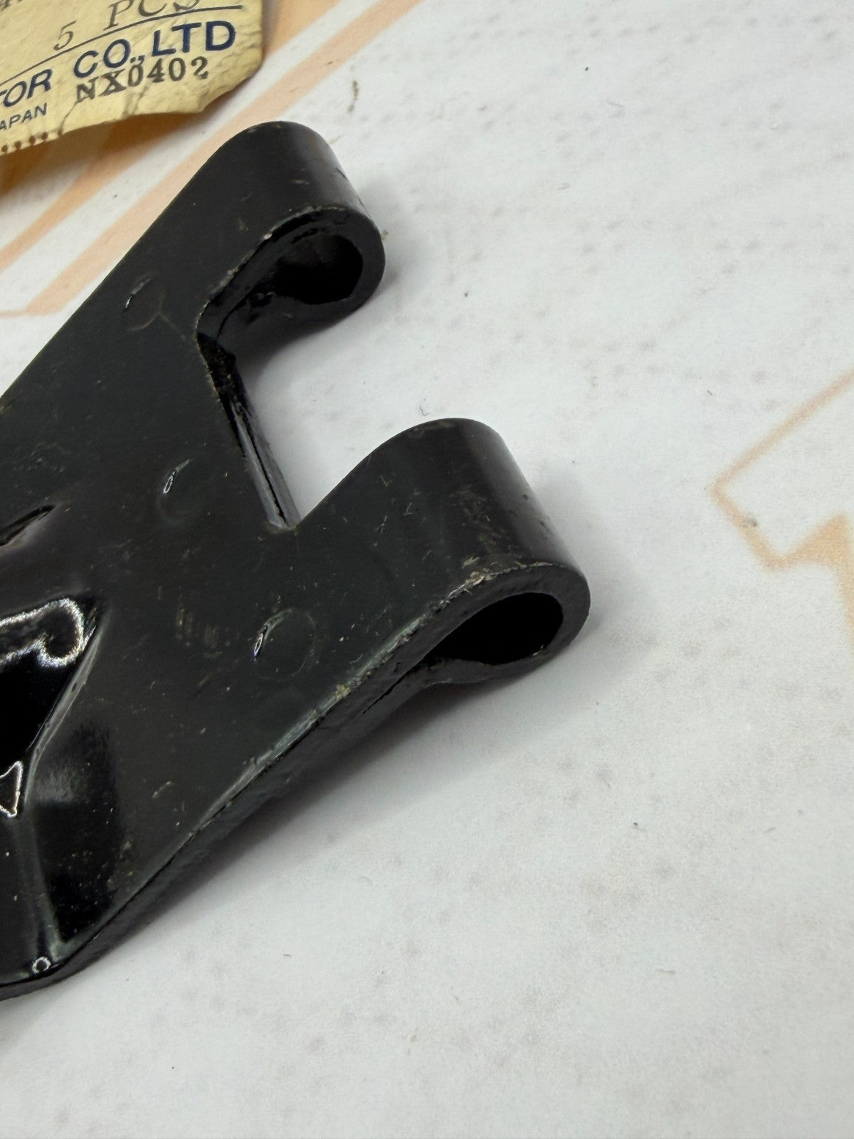 NOS OEM YAMAHA ht1 LT1 LT2 LT3 SEAT BRACKETS  276-24769
