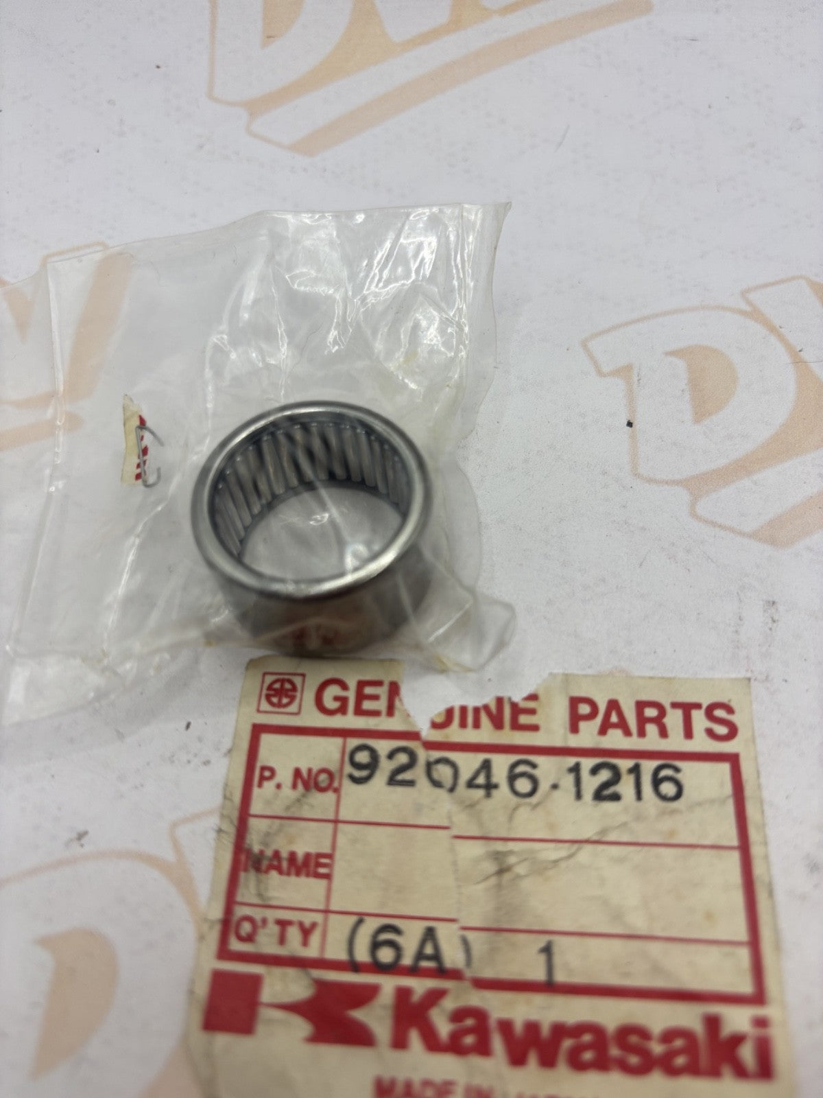 1 NEW Genuine Kawasaki KDX 200 220, KX 125 250 Needle Bearing NOS OEM 92046-1216