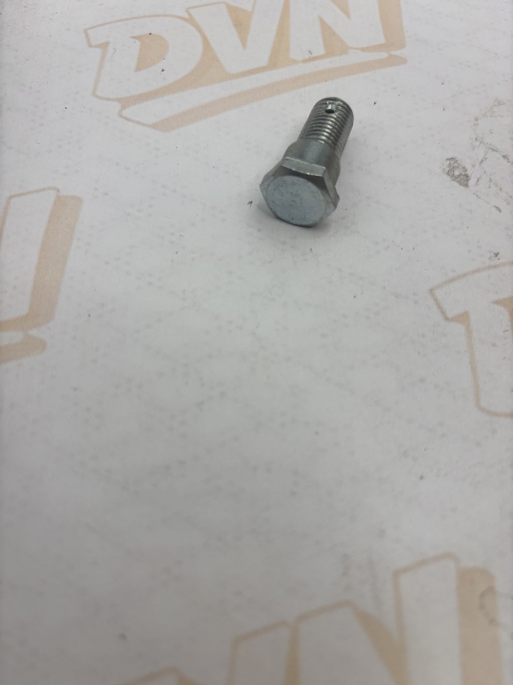 NOS Genuine Suzuki TM250 TM400 TS250 TS400 T250 Rear Brake Stay Bolt 09111-10009