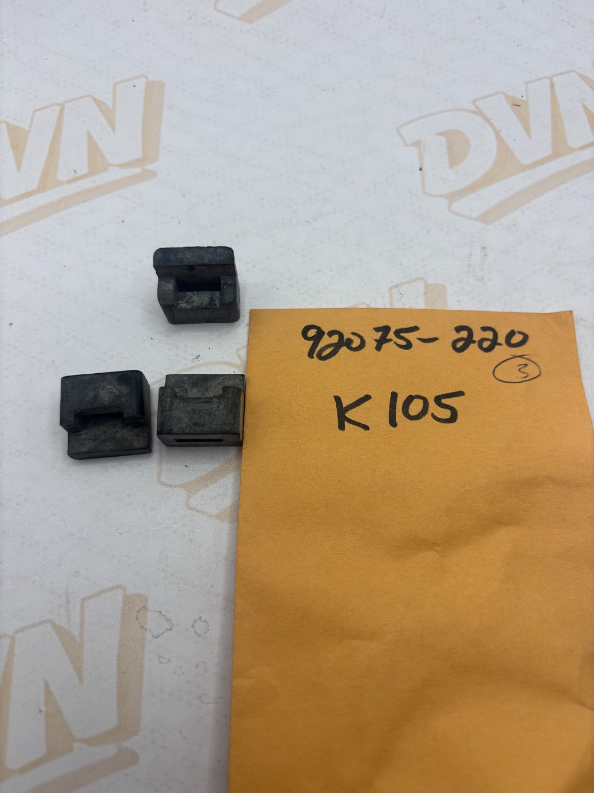 NOS Kawasaki KS125 KE125 KD125 74-75 Genuine TOTAL OF 3 Rubber Damper 92075-220