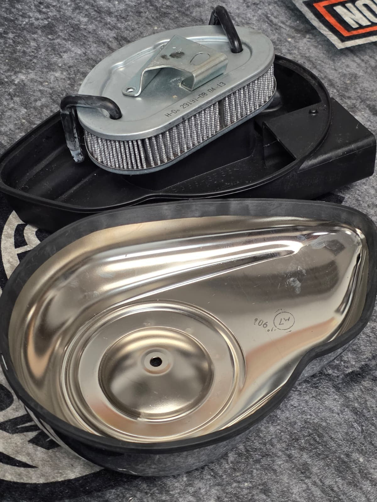12-16 Harley Davidson Chrome 103 CI Dyna Switch Air Cleaner Cover TZ33 29182-08A