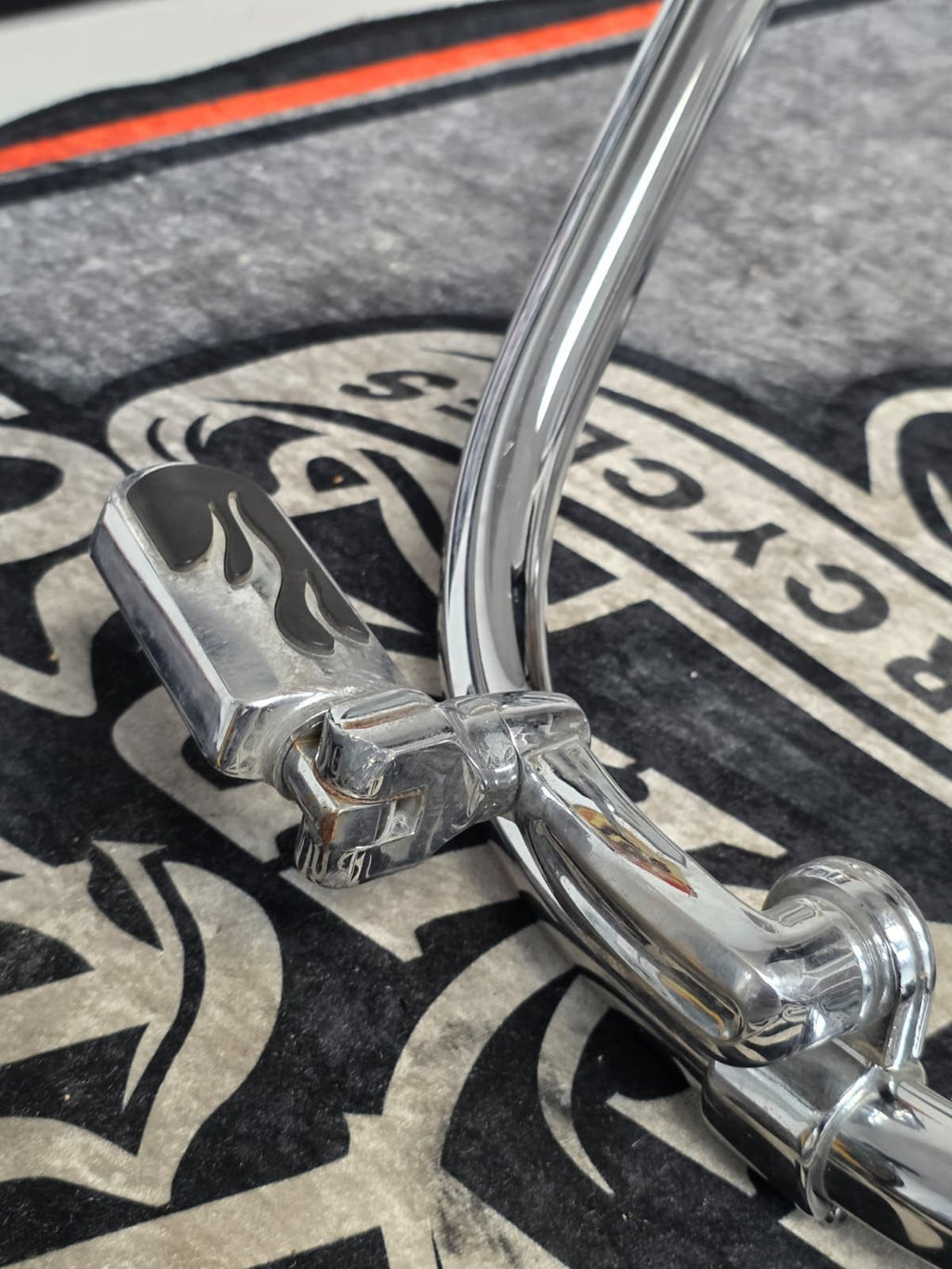 00-2003 Harley DAVISON Softail Engine Guard Crash Cage Bar CHROME