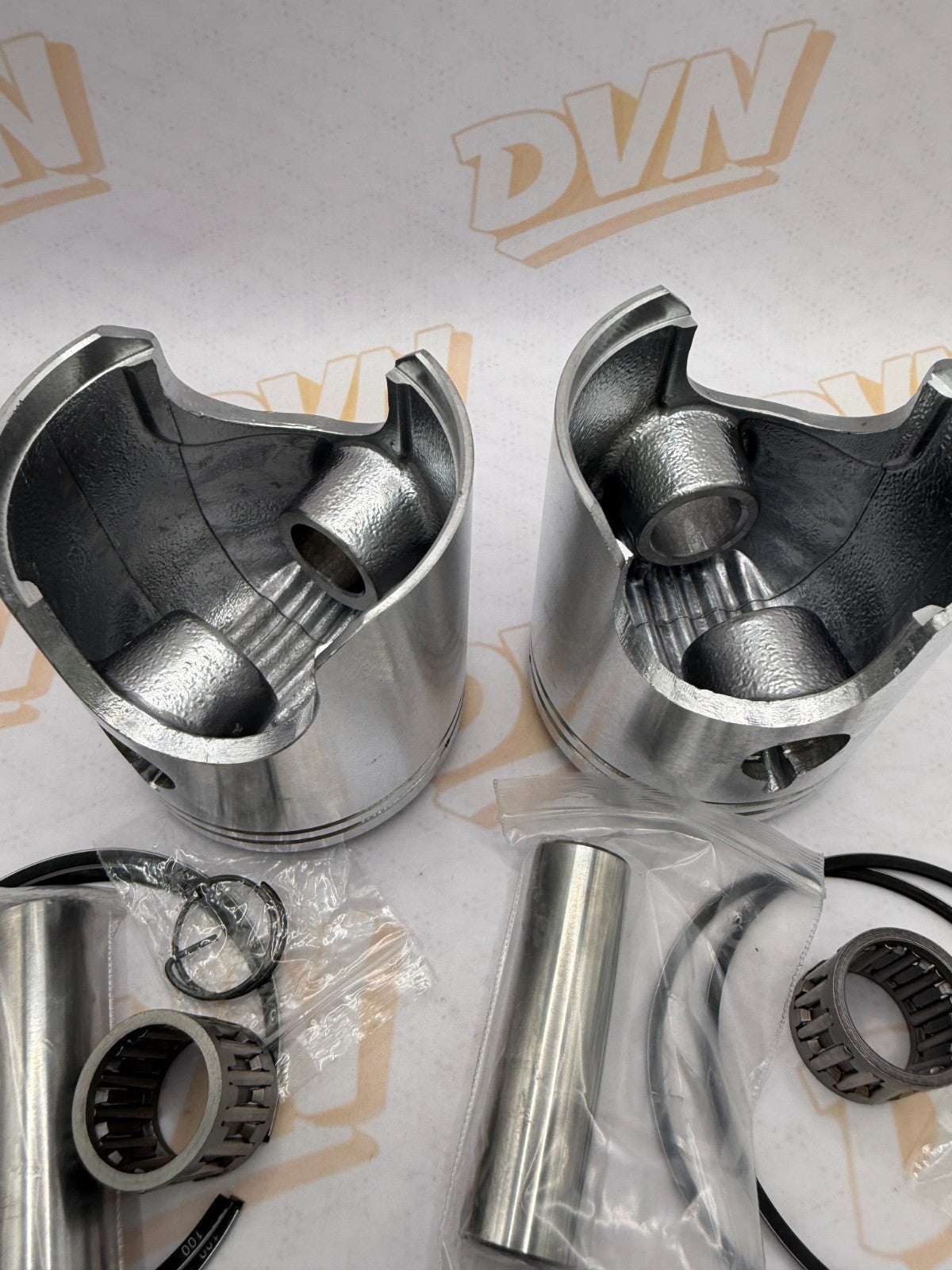 Suzuki GT500 T500 1.0MM OVERSIZE PISTON AND RING SET 1972-1977
