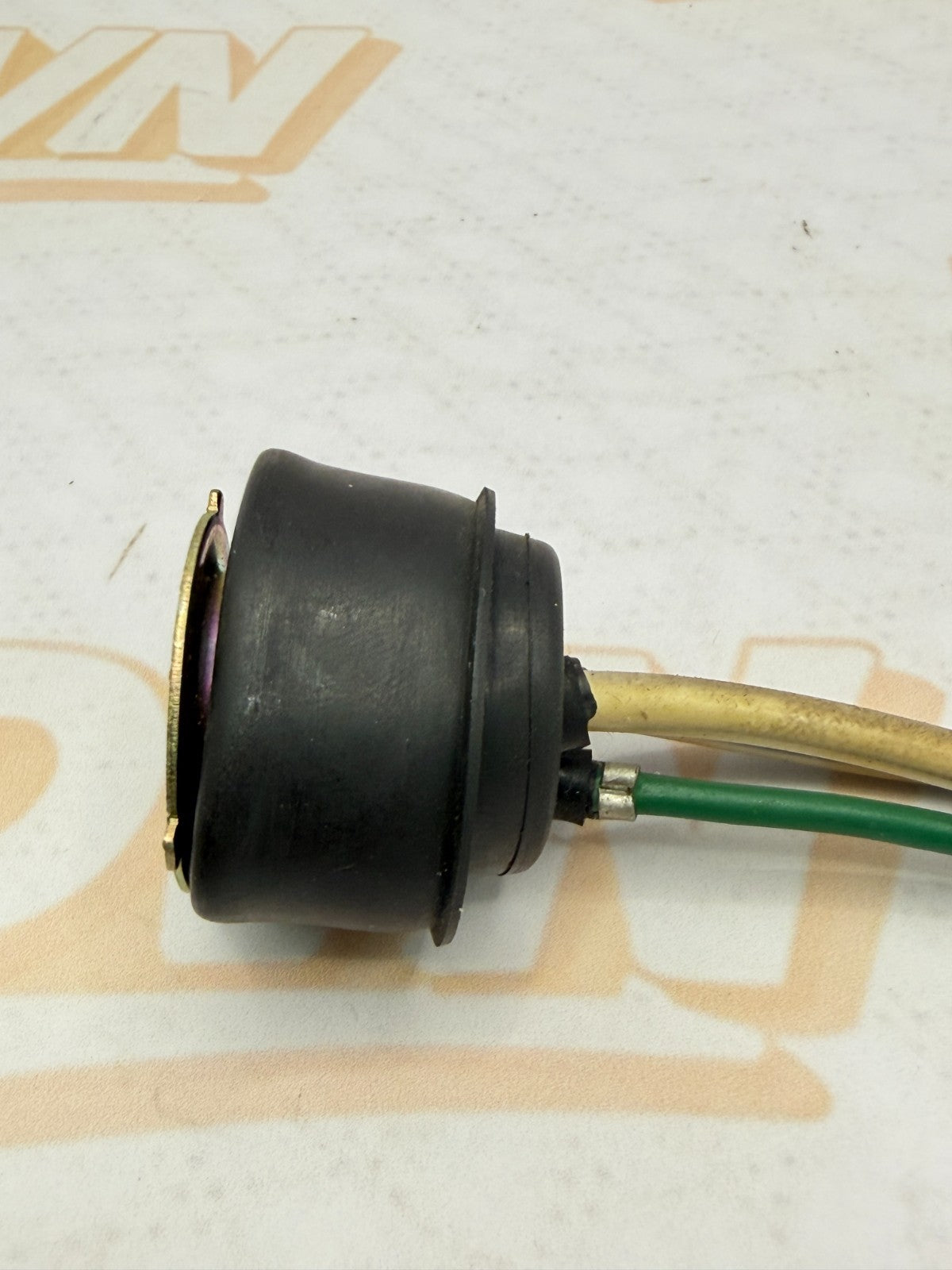 Vintage Used OEM Honda CL70 CT70 CT70H K0 Head Light Socket 33130-028-671