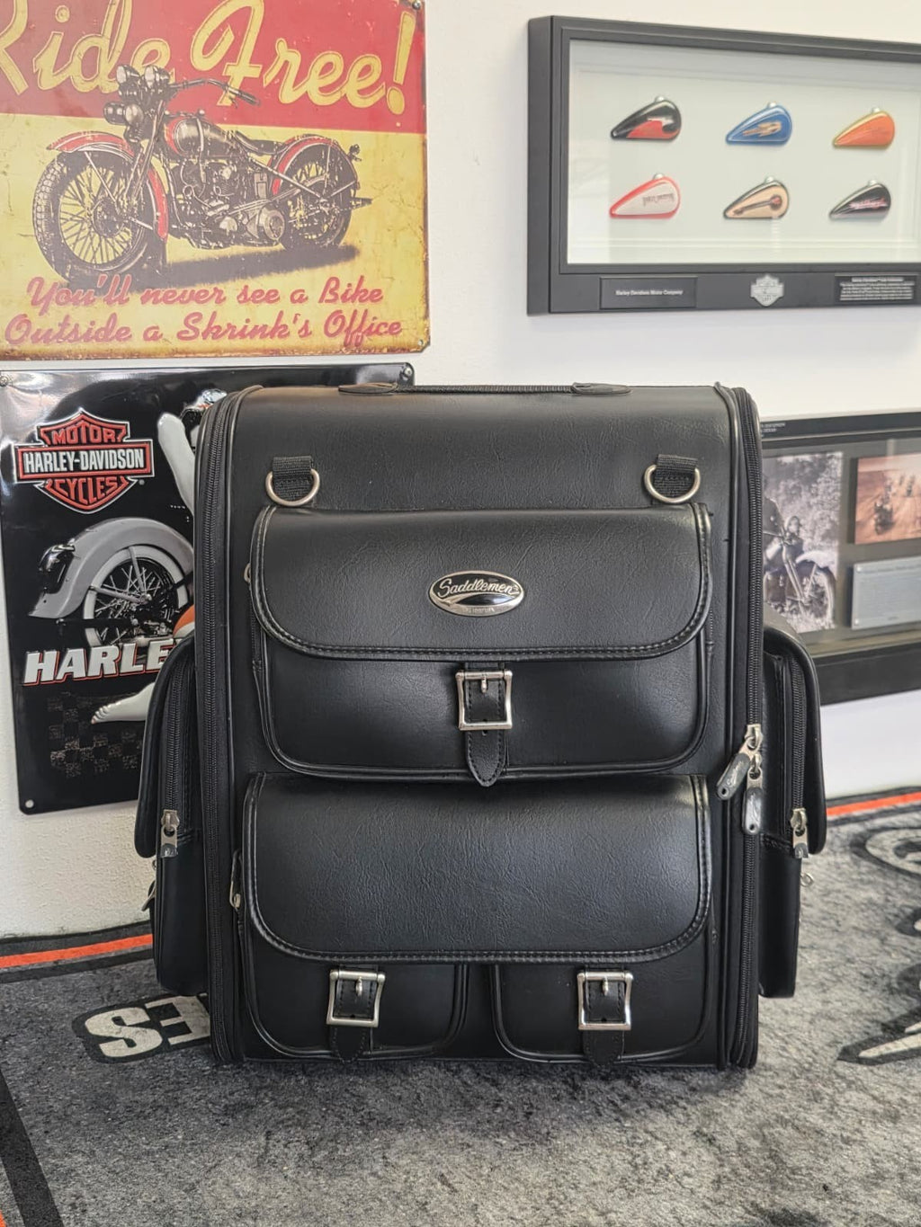 Saddlemen EX2200 Drifter Deluxe Sissy Bar Bag 3515-0096