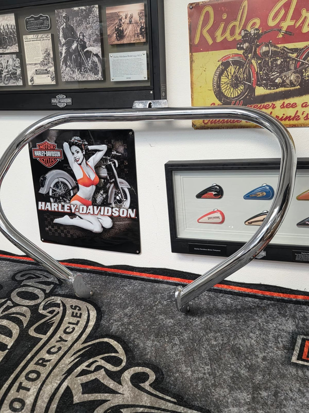 00-2003 Harley DAVISON Softail Engine Guard Crash Cage Bar CHROME