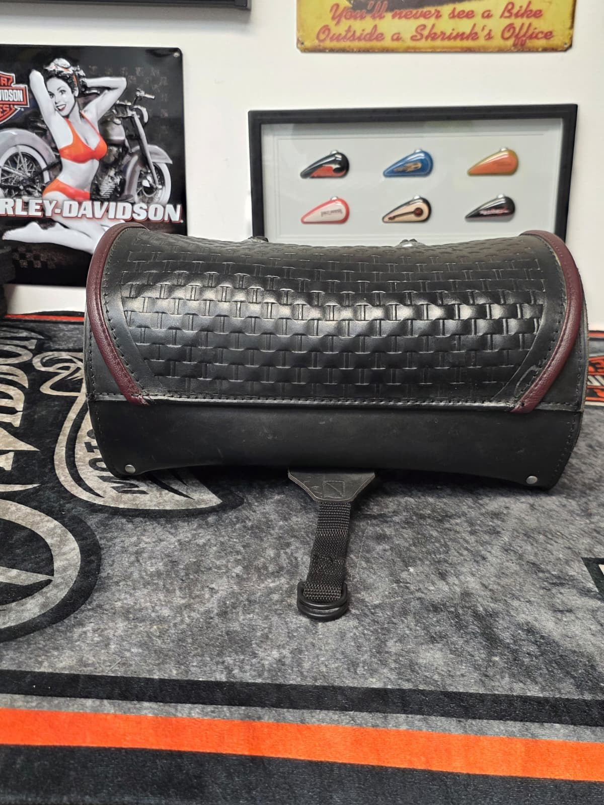 OEM HarleyFLSTS Heritage Springer ANNIVERSARY 95 Leather Luggage Rack Bag BROWN