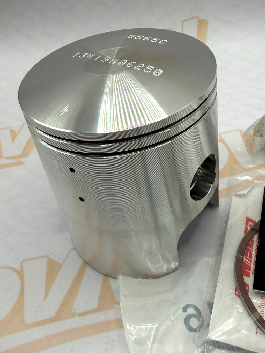 1978 -1979 Suzuki PE175 Wiseco piston and ring set  62.50mm