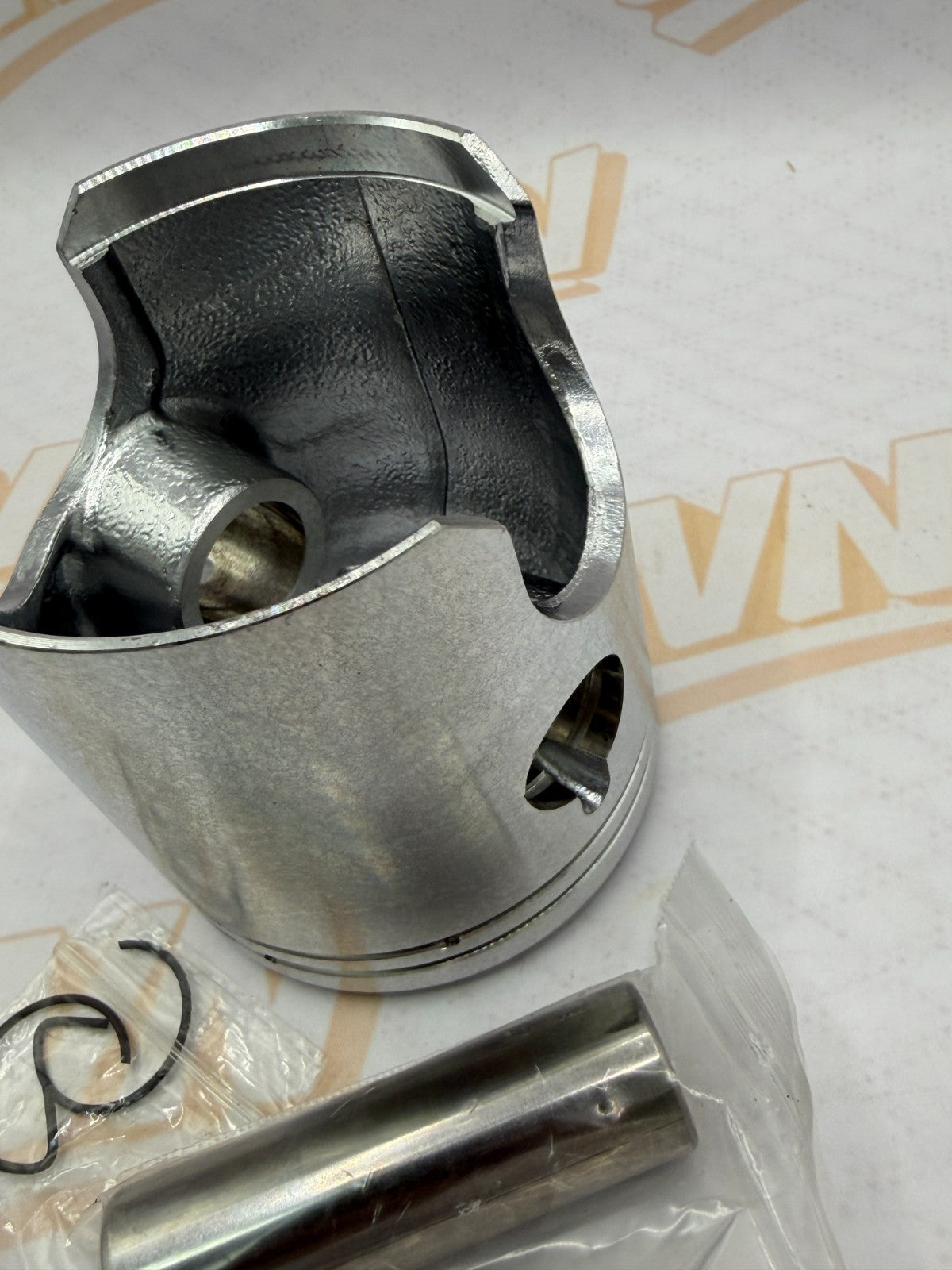 Suzuki GT750 Piston 0.5mm Oversize Right No Rings
