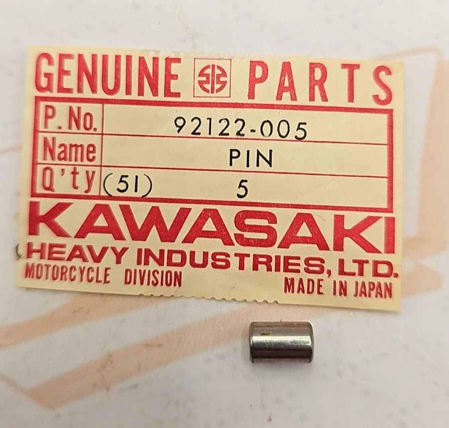 1 NOS Genuine Kawasaki Balancer Dowel Pin 76-83 KZ750, 77 KE250 OEM 92122-005